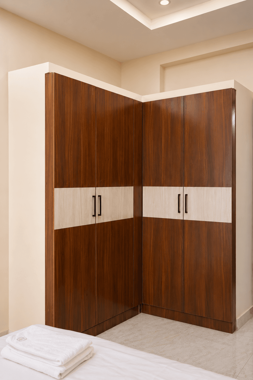 Private 1BHK with Terrace Access photo 5